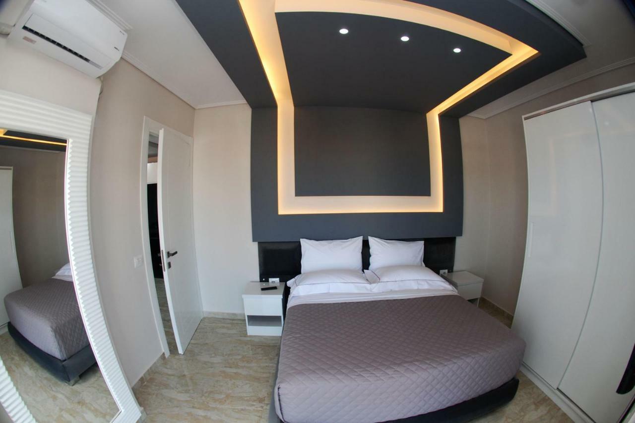 Oceanic Luxury Apartments Sarandë Exterior foto