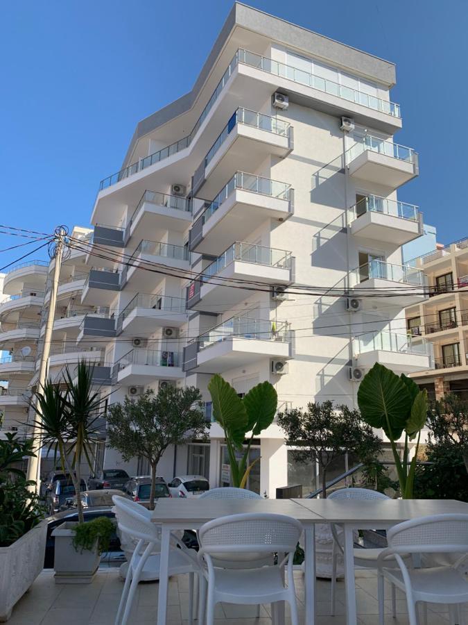 Oceanic Luxury Apartments Sarandë Exterior foto